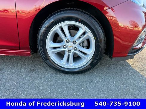 Used 2017 Chevrolet Cruze LT w/ Convenience Package image 13