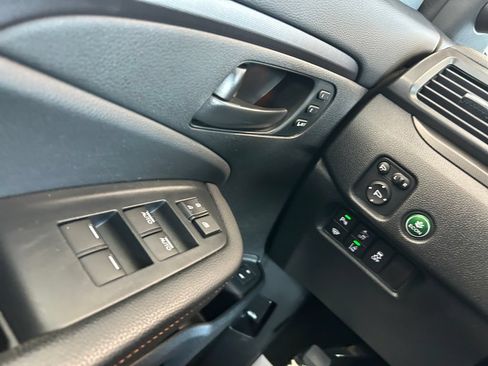 Used 2023 Honda Passport TrailSport image 30