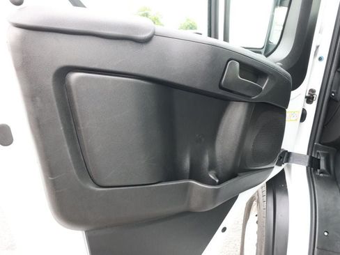 Used 2025 RAM ProMaster 2500 w/ Convenience Group FWD image 10