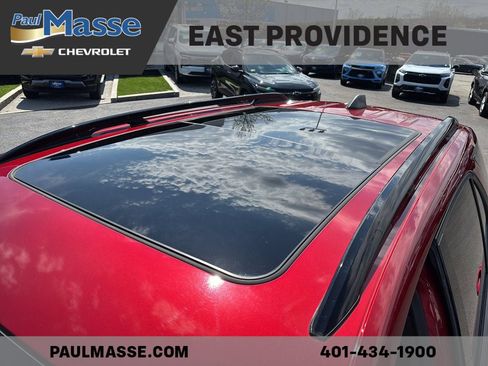 Used 2023 Chevrolet Equinox RS w/ RS Leather Package image 9