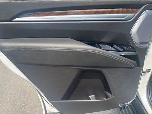 Used 2025 Cadillac Escalade Sport Platinum w/ LPO, Floor Liner Package AWD/4WD image 22