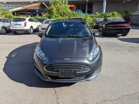 Used 2019 Ford Fiesta SE image 3