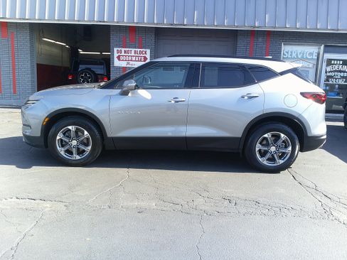 Used 2023 Chevrolet Blazer LT image 13