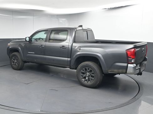 Used 2020 Toyota Tacoma SR5 image 6