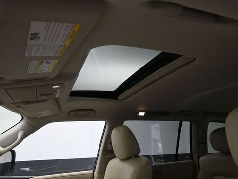 Used 2019 INFINITI QX80 Luxe RWD image 46