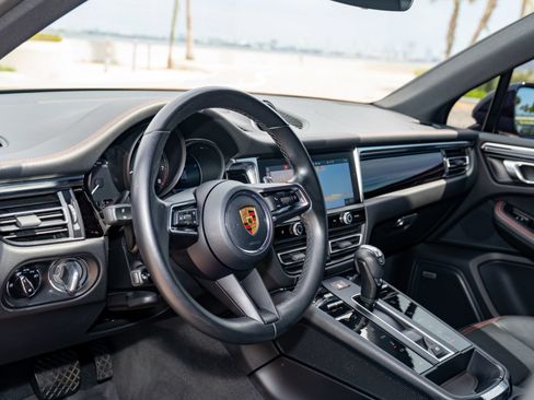 Used 2022 Porsche Macan GTS AWD/4WD image 27