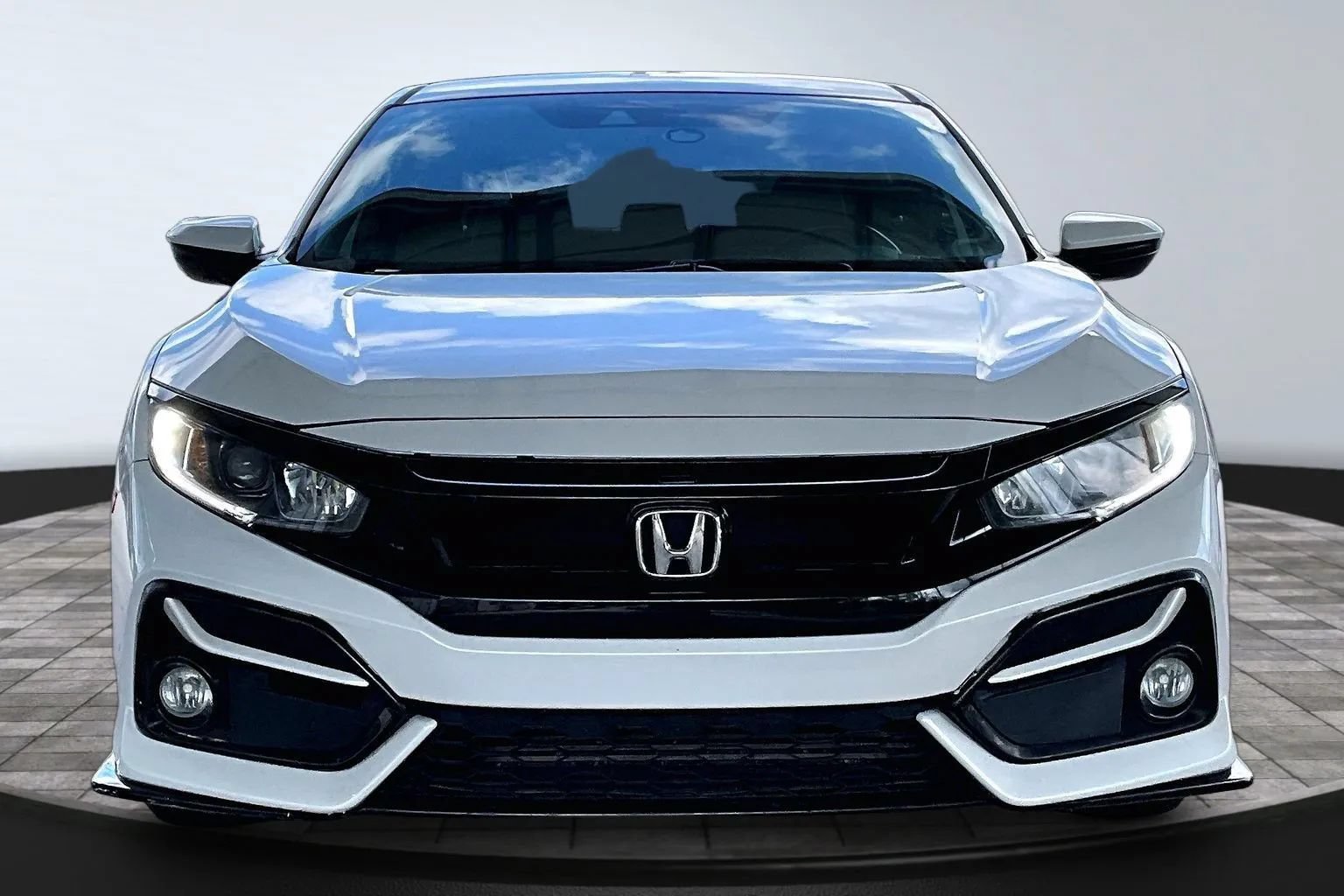 Used 2021 Honda Civic Sport image 2