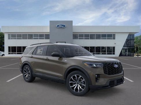New 2026 Ford Explorer ST-Line image 7