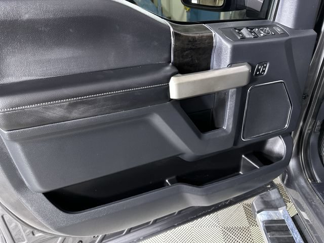 Used 2022 Ford F250 Lariat w/ Lariat Value Package AWD/4WD image 23