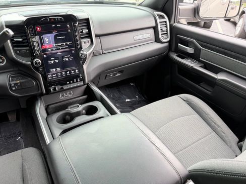 Used 2021 RAM 2500 Big Horn w/ Level B Equipment Group AWD/4WD image 41
