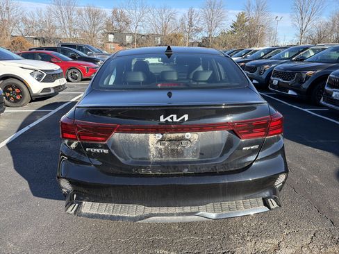 Used 2023 Kia Forte GT-Line image 3