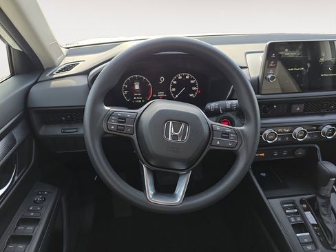 Used 2026 Honda CR-V EX image 12