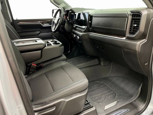 Used 2024 GMC Sierra 1500 SLE image 37