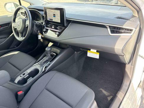 Used 2026 Toyota Corolla LE image 18