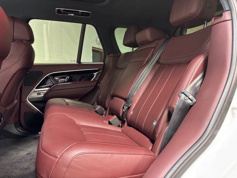 Used 2023 Land Rover Range Rover SE image 29