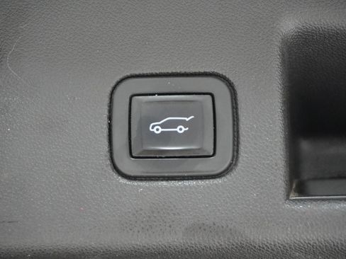 Used 2024 Chevrolet Equinox LT image 7