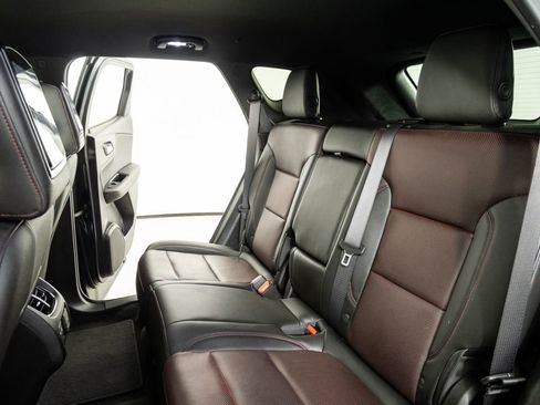 Used 2019 Chevrolet Blazer RS FWD image 19