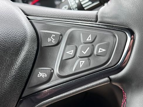 Used 2023 Chevrolet Equinox RS AWD/4WD image 19