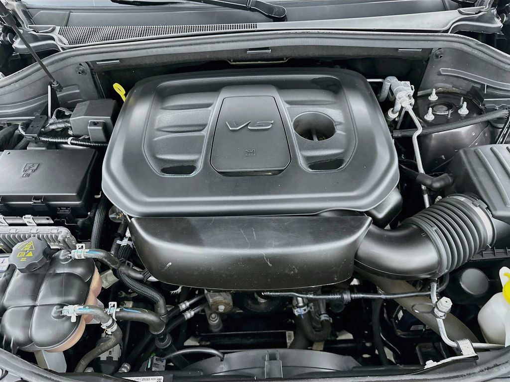 Used 2021 Jeep Grand Cherokee Laredo X AWD/4WD image 32