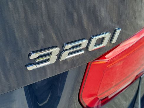 Used 2017 BMW 320i Sedan image 7