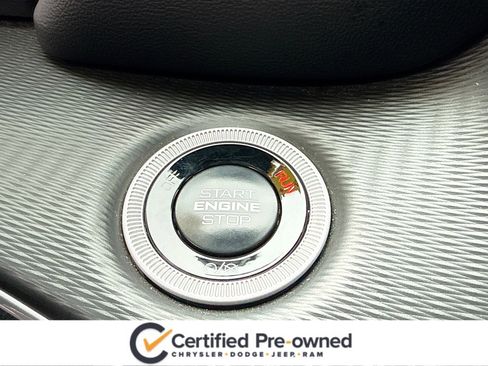 Used 2024 Jeep Grand Cherokee Laredo X w/ Luxury Tech Group I image 9