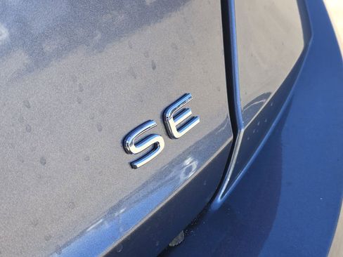 New 2026 Volkswagen Jetta SE FWD image 8
