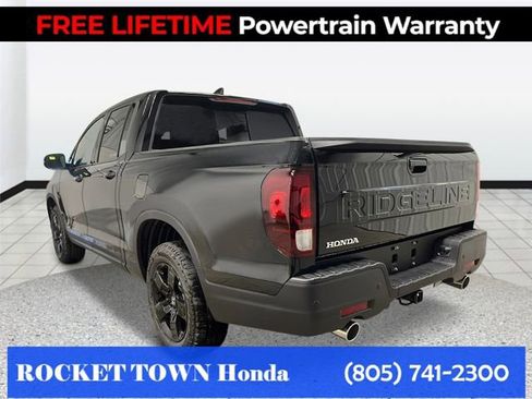 New 2026 Honda Ridgeline Black Edition image 3