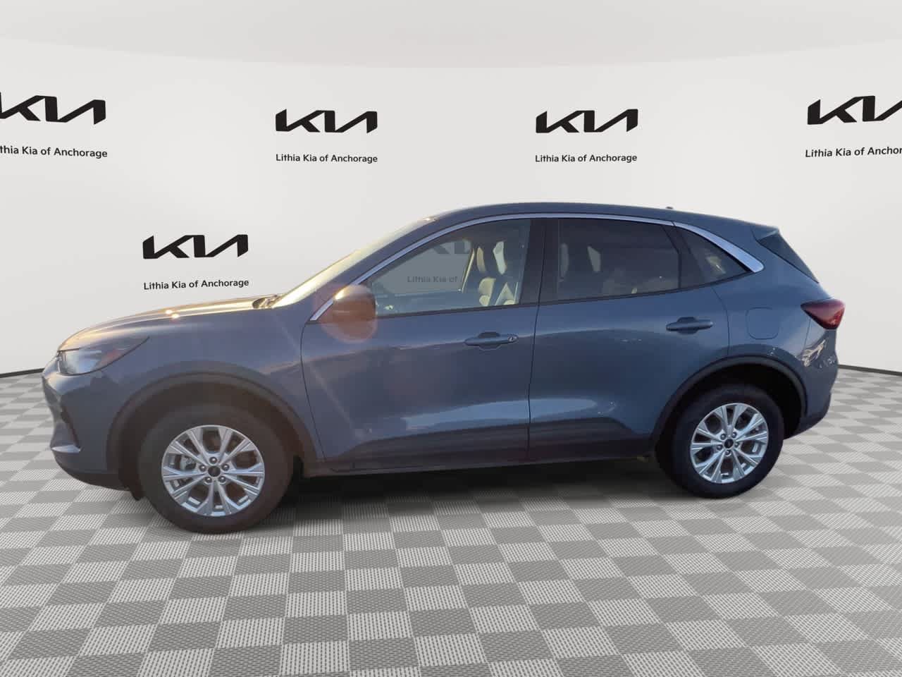 Used 2024 Ford Escape Active AWD/4WD image 5