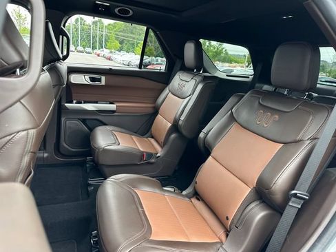 Used 2023 Ford Explorer King Ranch w/ Technology Package AWD/4WD image 20