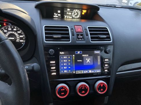 Used 2017 Subaru Forester 2.5i Limited image 13