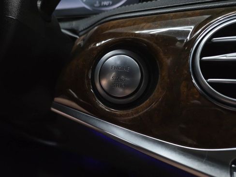 Used 2015 Mercedes-Benz S 550 4MATIC Sedan image 28