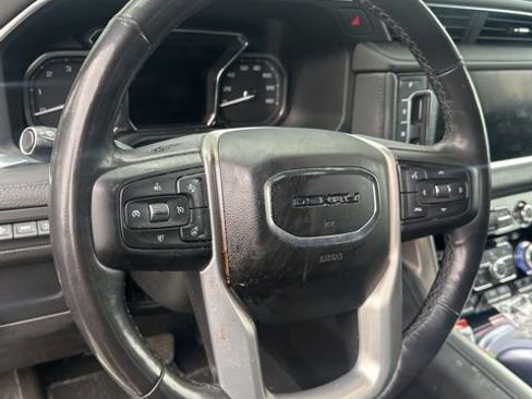 Used 2021 GMC Yukon XL Denali image 11