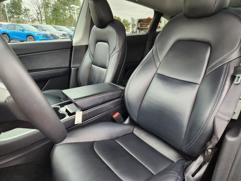 Used 2021 Tesla Model Y Long Range image 7