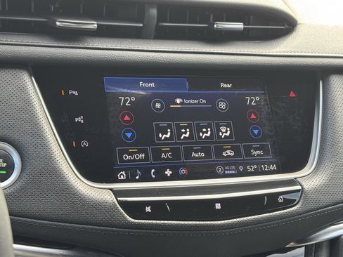 Used 2021 Cadillac XT5 Premium Luxury image 23