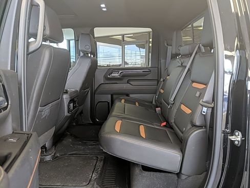 Used 2024 GMC Sierra 2500 AT4 w/ Technology Package image 14