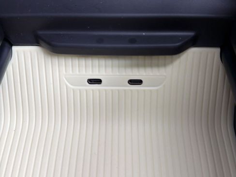 New 2026 Volvo EX30 Cross Country Ultra w/ Protection Package Premier image 35