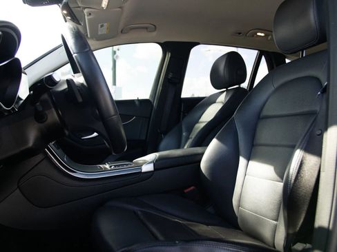 Used 2021 Mercedes-Benz GLC 300 image 21