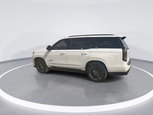 Used 2023 Cadillac Escalade V w/ Heavy-Duty Trailer Package image 6