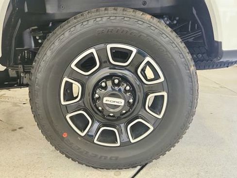 New 2026 Ford F250 Platinum AWD/4WD image 25