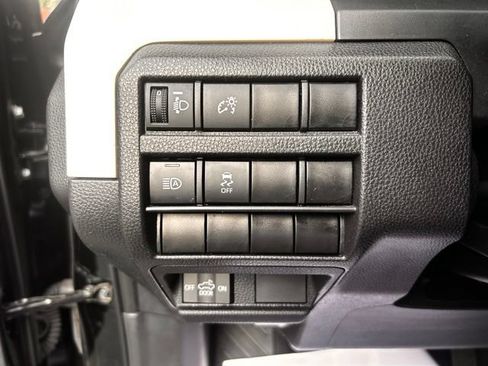 Used 2024 Toyota Tacoma TRD Off-Road AWD/4WD image 19