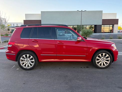 Used 2012 Mercedes-Benz GLK 350 4MATIC image 4