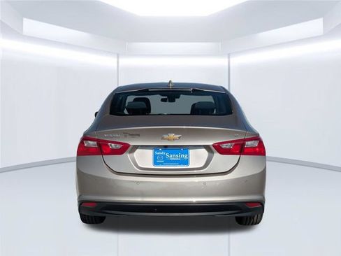 Used 2025 Chevrolet Malibu LT FWD image 5