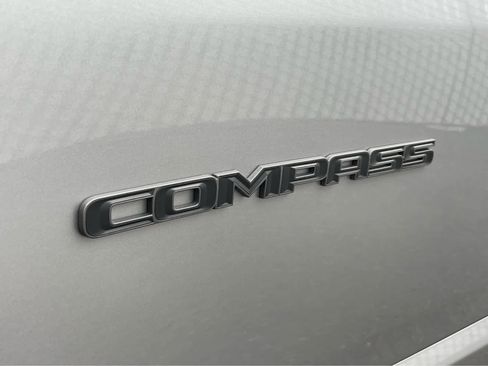 Used 2022 Jeep Compass High Altitude image 9