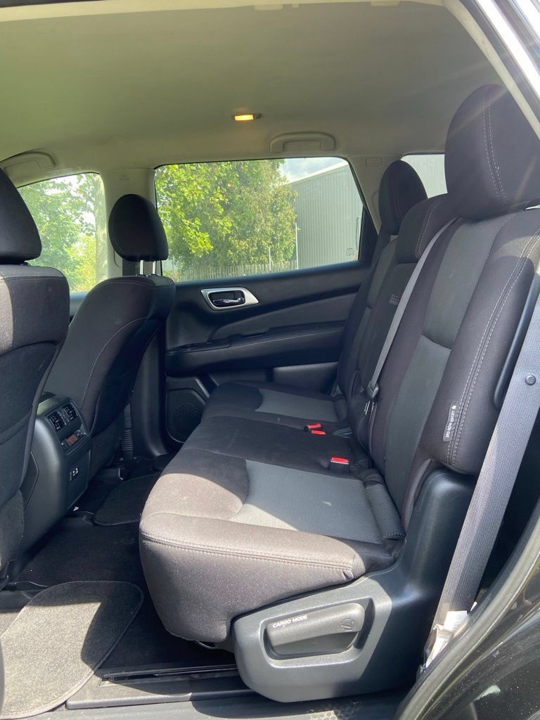 Used 2020 Nissan Pathfinder SV AWD/4WD image 12