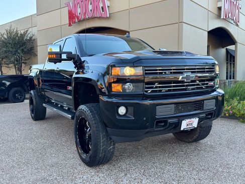 Used 2017 Chevrolet Silverado 2500 LTZ w/ Duramax Plus Package image 6
