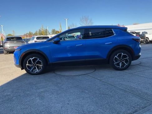 New 2026 Chevrolet Equinox EV LT image 4