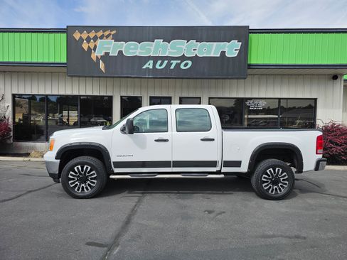 Used 2013 GMC Sierra 2500 W/T AWD/4WD image 1