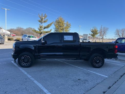 Used 2025 Ford F350 Platinum image 14
