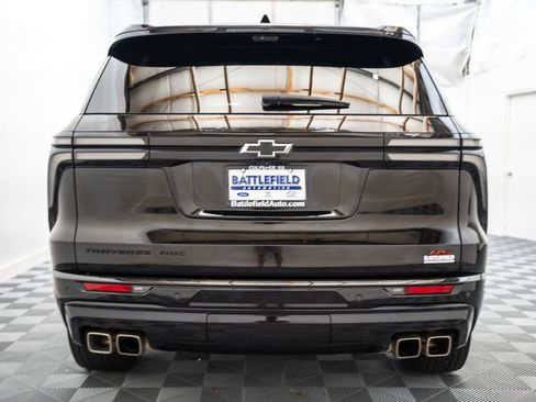 Used 2024 Chevrolet Traverse RS w/ LPO, Floor Liner Package AWD/4WD image 6