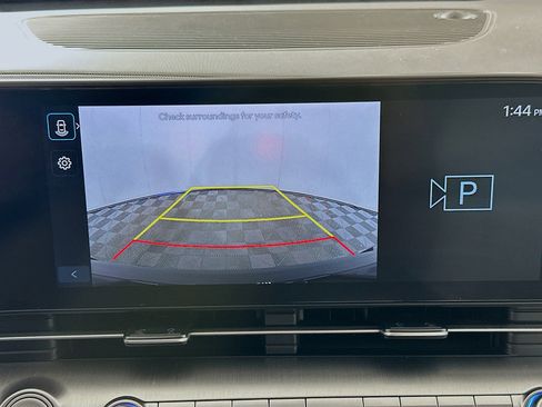 Used 2025 Hyundai Kona SEL image 21